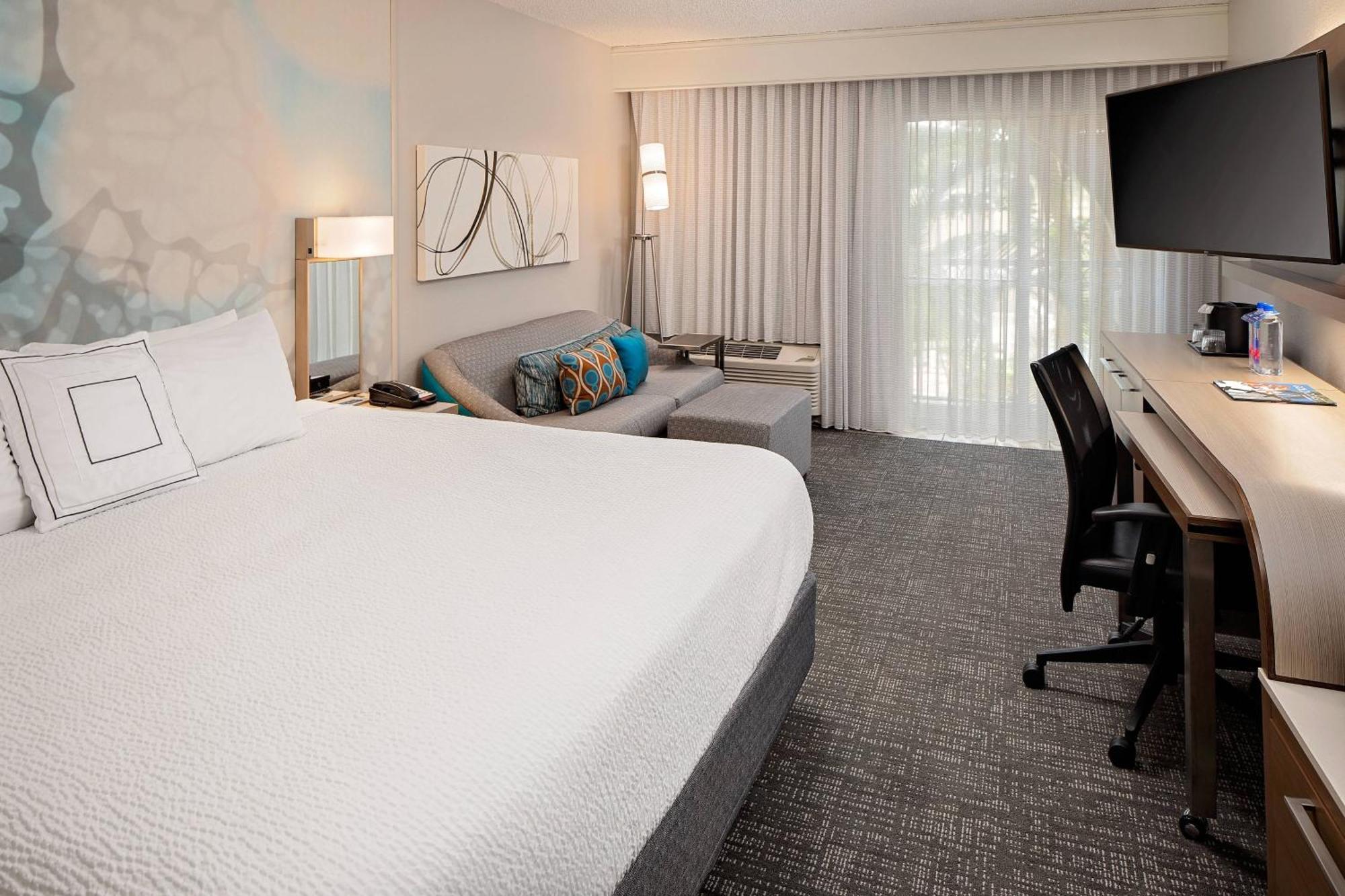 Courtyard By Marriott Fort Lauderdale North/Cypress Creek Exterior foto