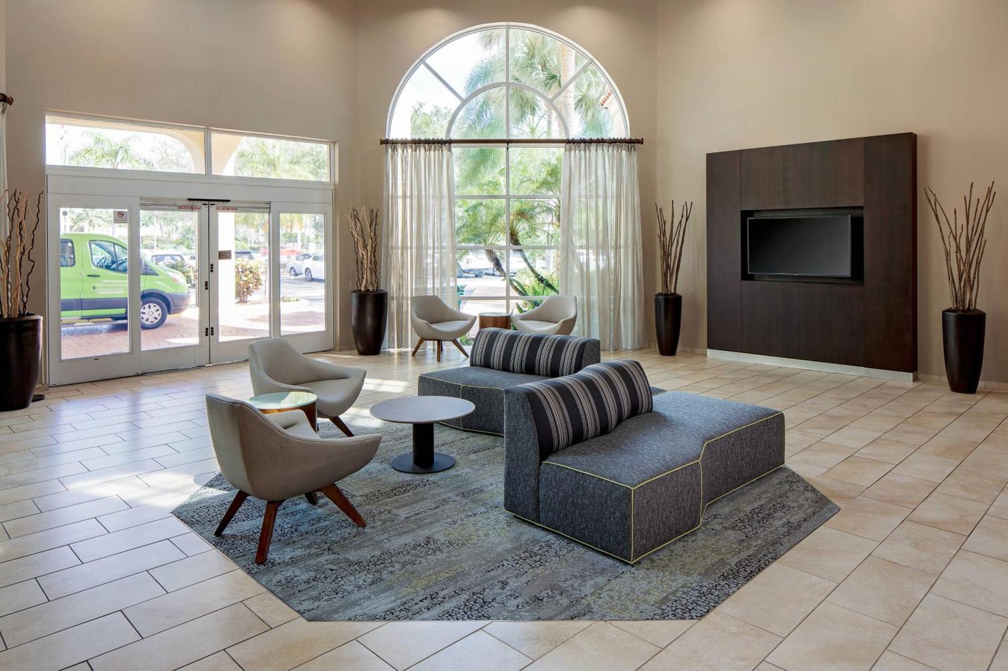 Courtyard By Marriott Fort Lauderdale North/Cypress Creek Exterior foto